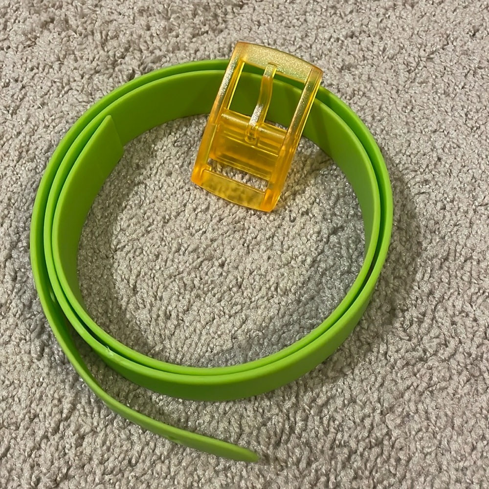 C4 classic green belt with yellow buckle- uncut, unused